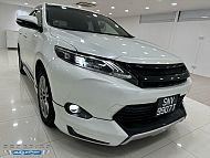 Toyota Harrier Premium 2.0 Sunroof 2015 White Body Kit Rear Screen